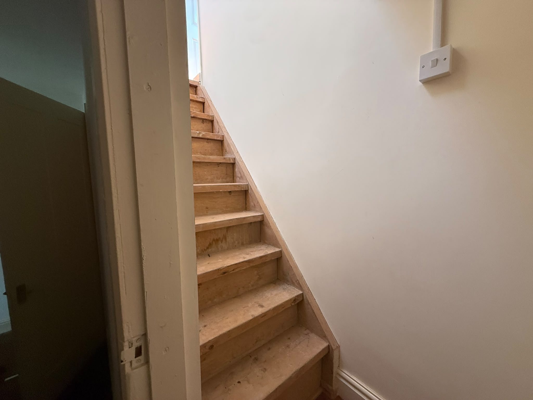 Nansen Road, B11  — photo 16