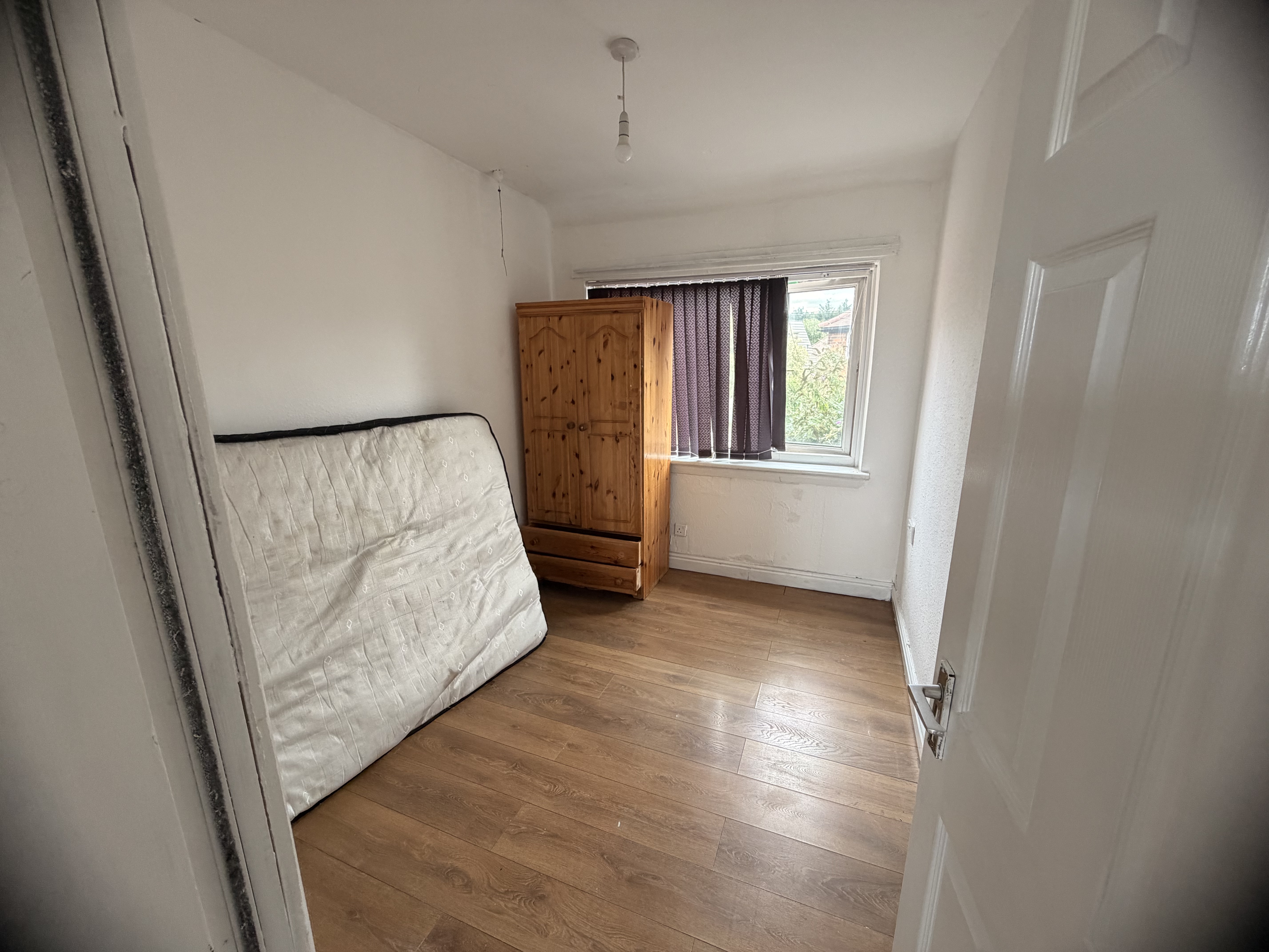 Flat, 902 Warwick Road, B27 — photo 4